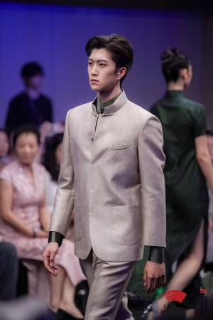 说明: 7a6c1ea40f0d6a96a402c7bea063c18